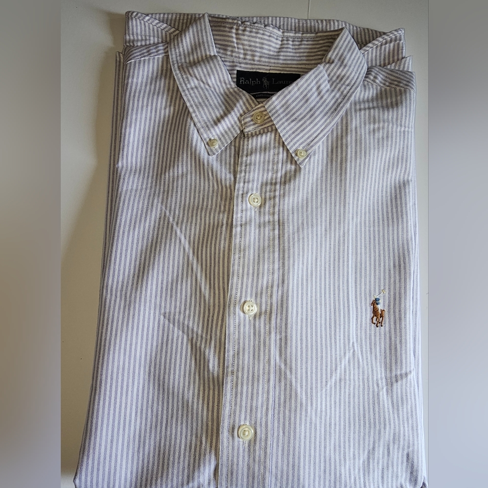 Mens Oxford Ralph Lauren shirt. Size 17 1/2 34/35. Like new.